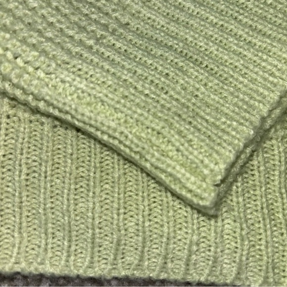 Streetwear Society Green Button Cardigan Cozy Oversized Sweater Sz M Ribbed - Picture 2 of 4
